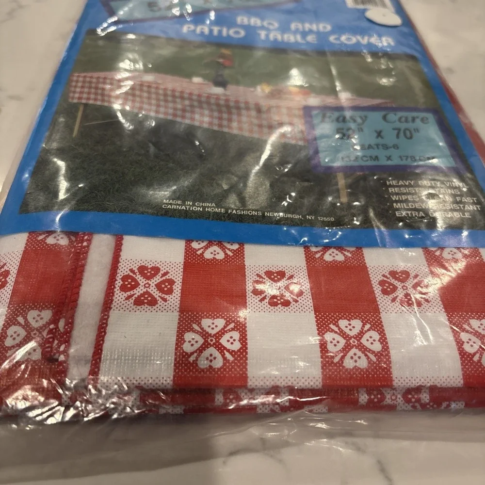 VTG Vinyl Flannel Back Tablecloth 52 x 70 Red White Check Pattern Barbecue NEW